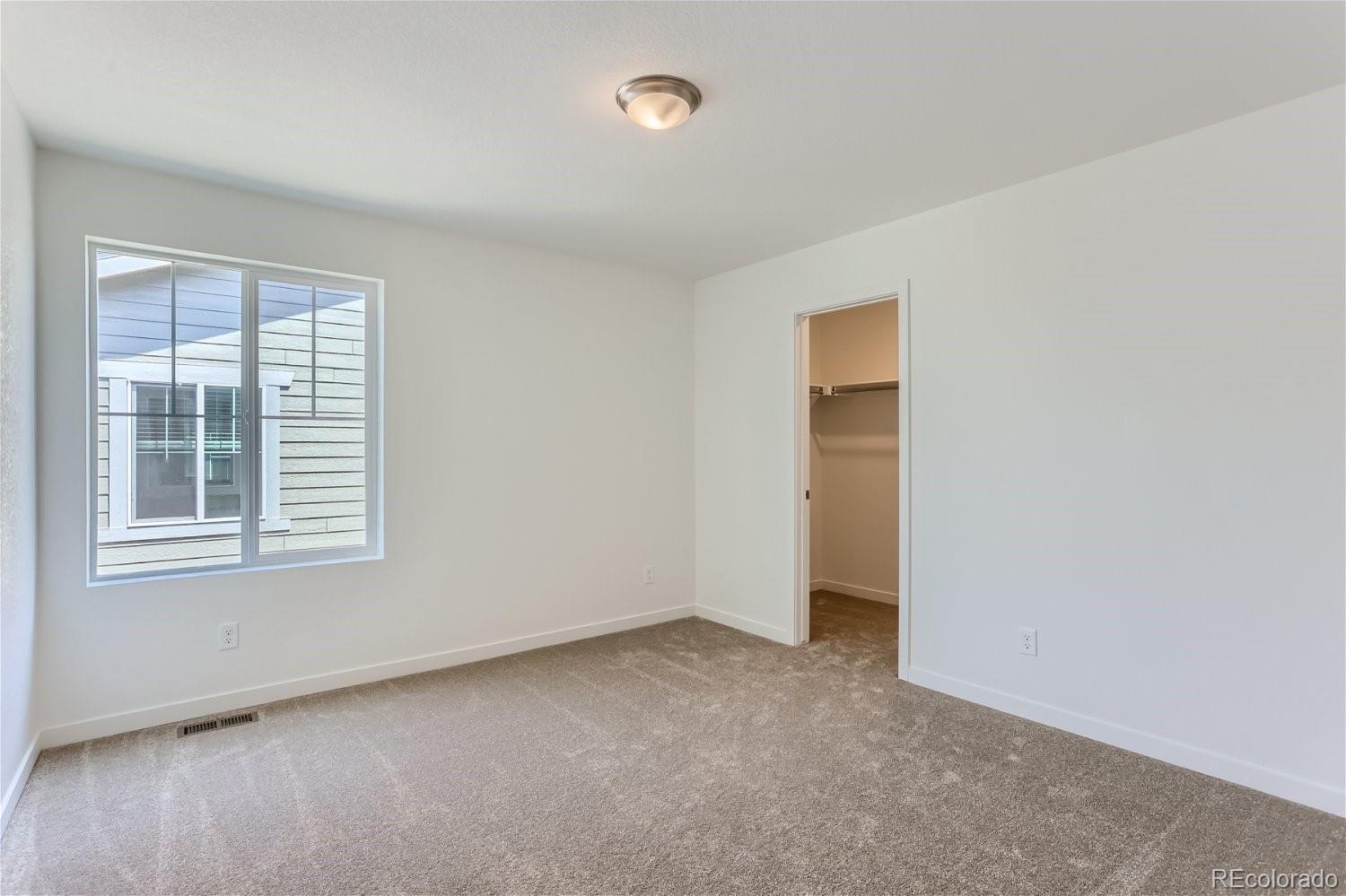 3944 N Picadilly Court