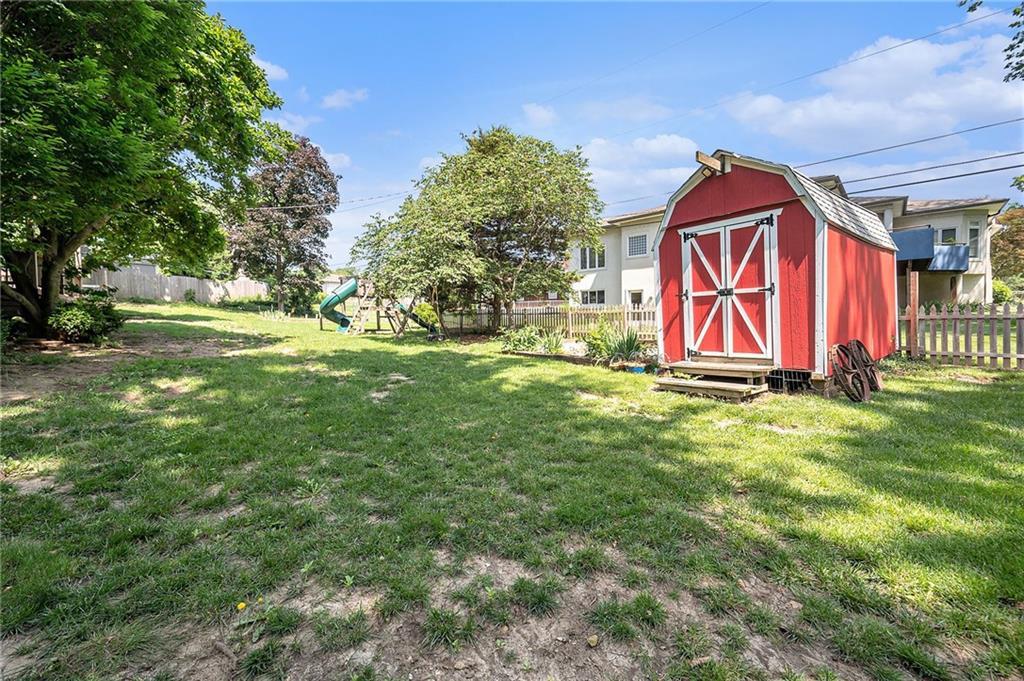 1600 NE 49th Terrace