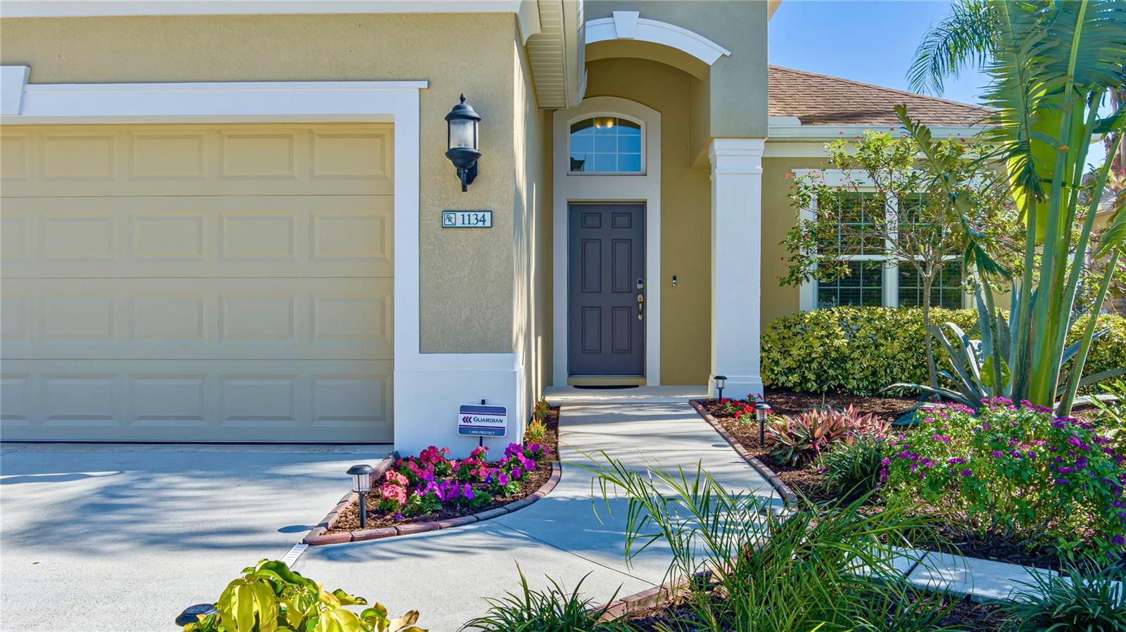 1134 Thornbury Drive