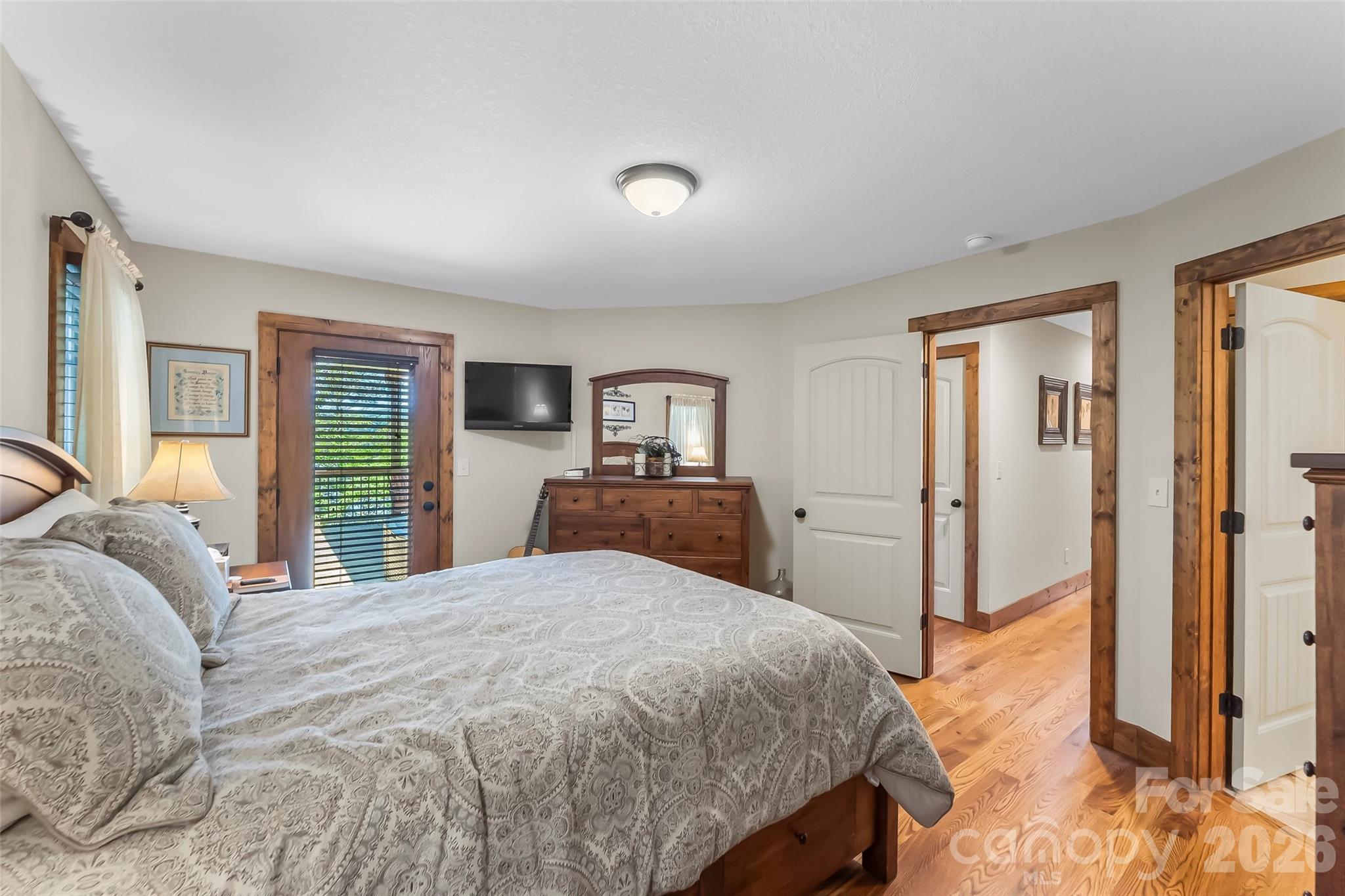 590 Larkhaven Drive