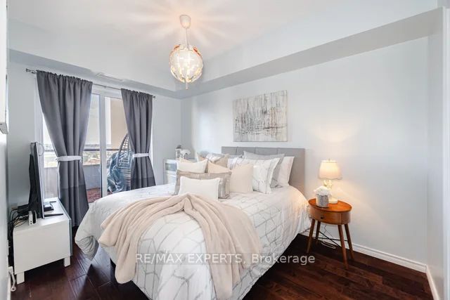 9255 Jane St 809
