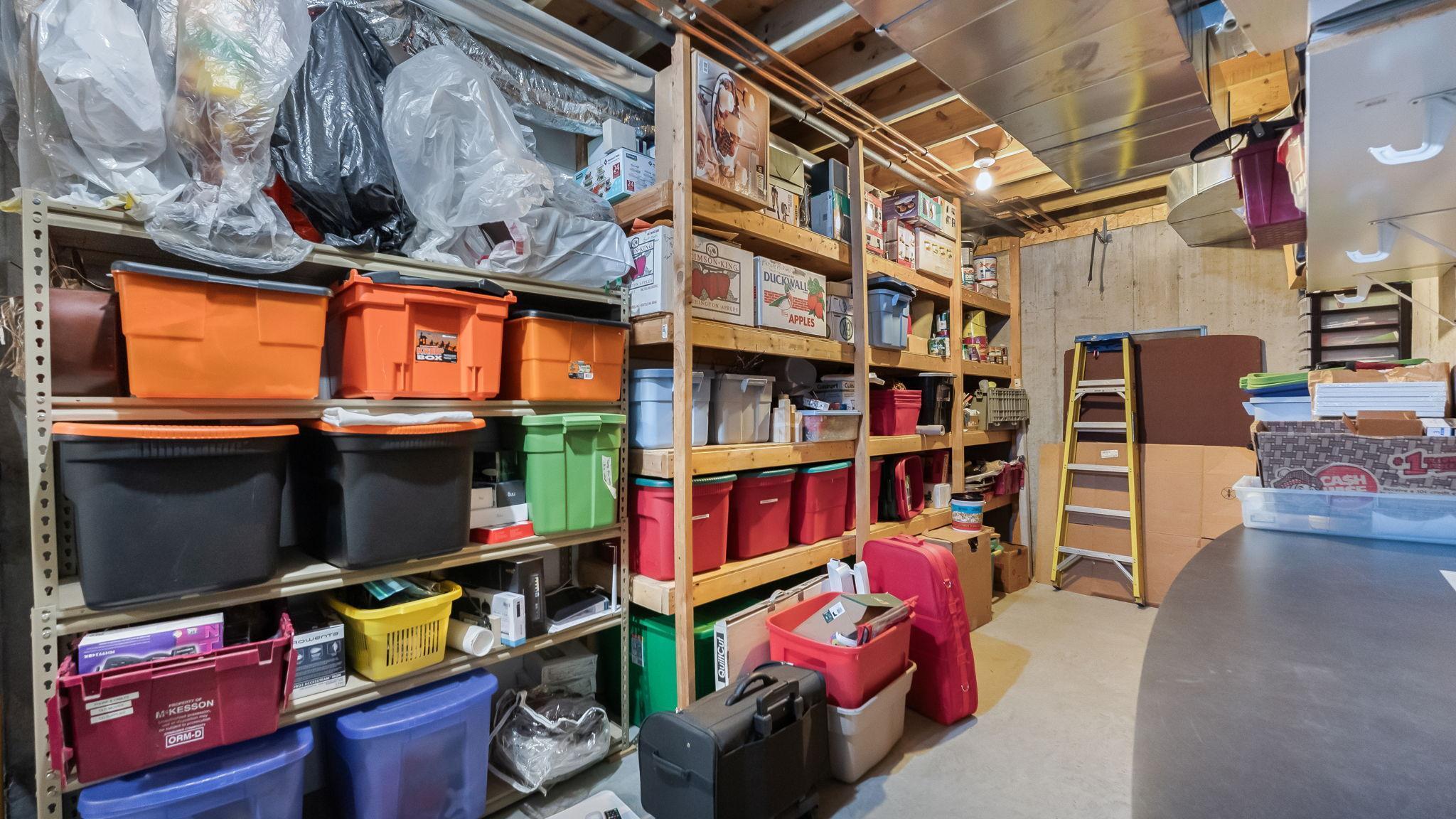 9025 Burton Court NW