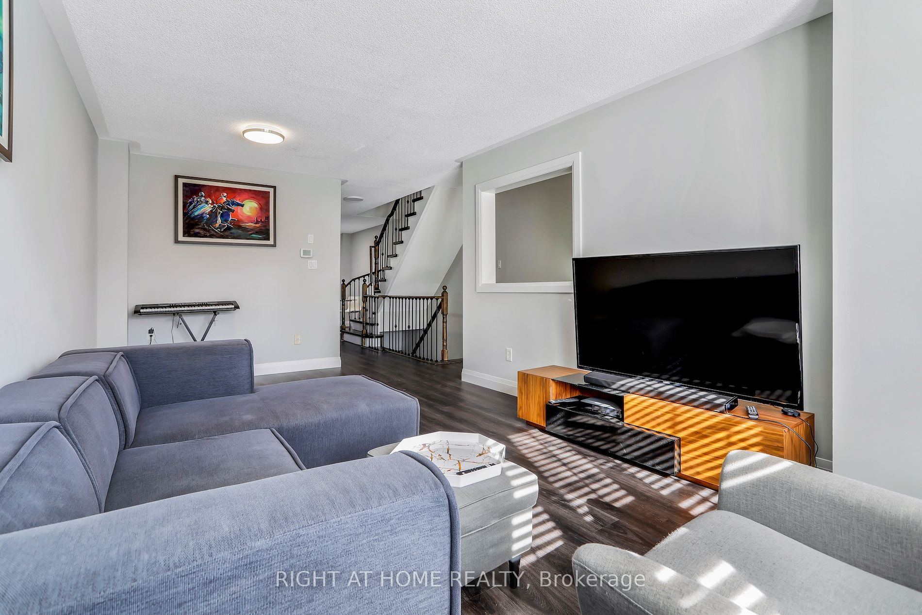 601 Shoreline Dr 194