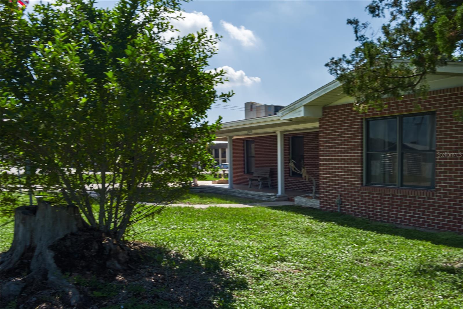 2605 27th Avenue Drive W