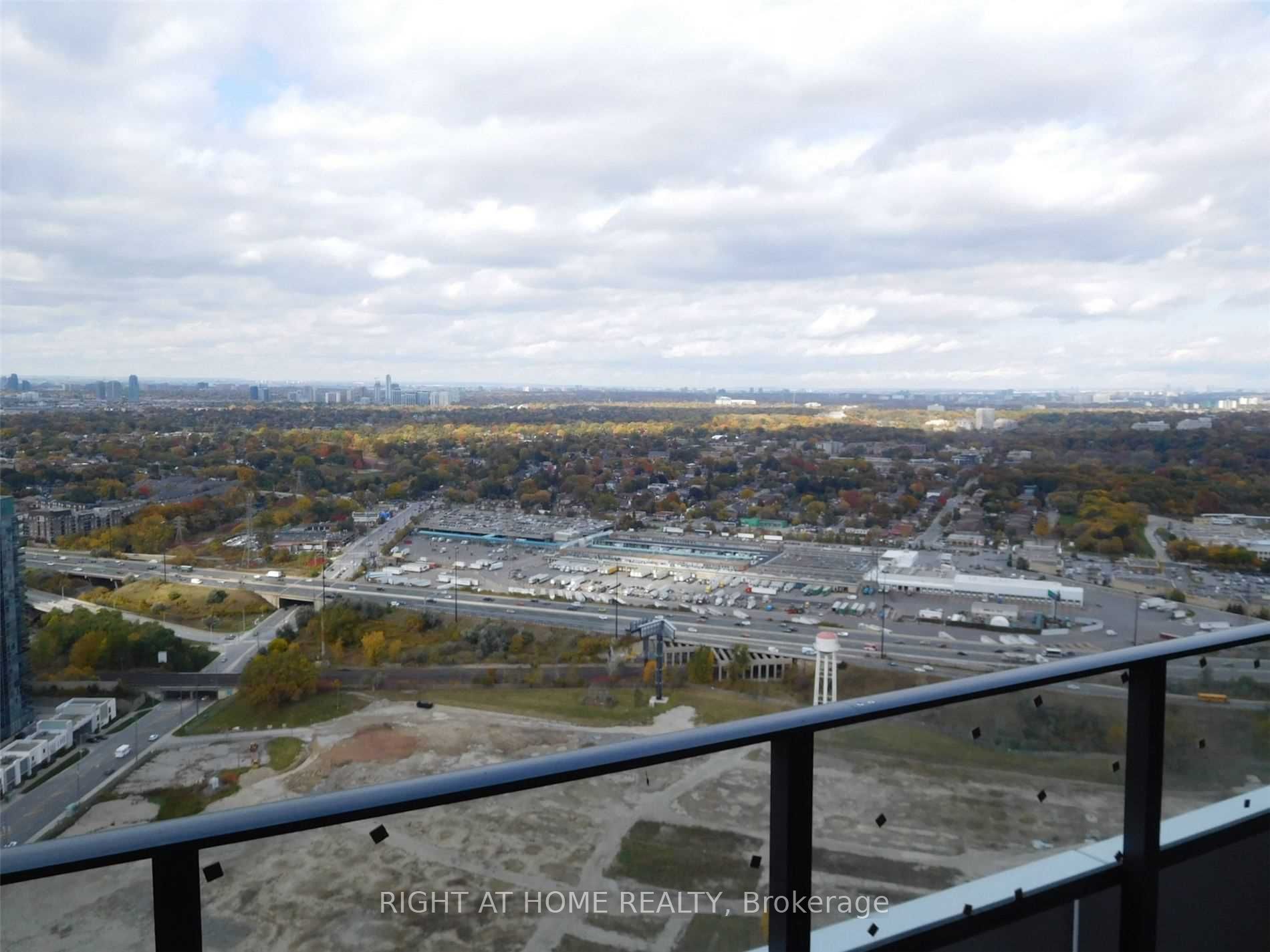 30 Shore Breeze Dr 3511