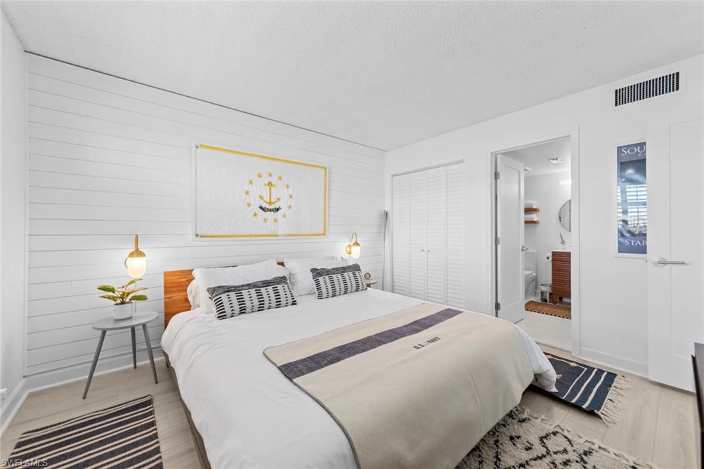 1202 Edington Pl B102