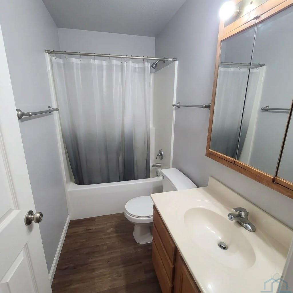 4017 Fieldcrest Drive