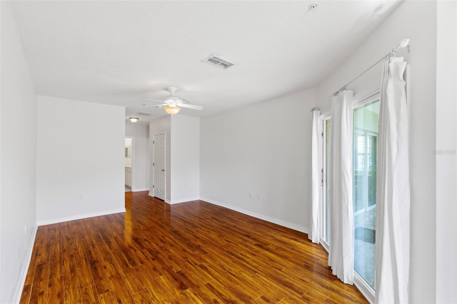 1100 Canopy Walk Lane 1111