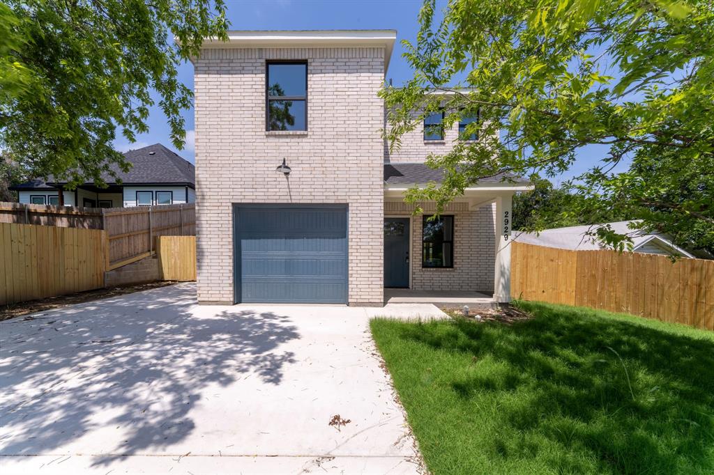 New build in great central location of Fort Worth! Featuring 3 beds 2.1 baths and 2 living rooms. Purchase with peace of mind knowing everything is new and comes with a builder's warranty! Property backs up to Pearl Ave allowing to have opportunity to build detached garage and have access from back yard.