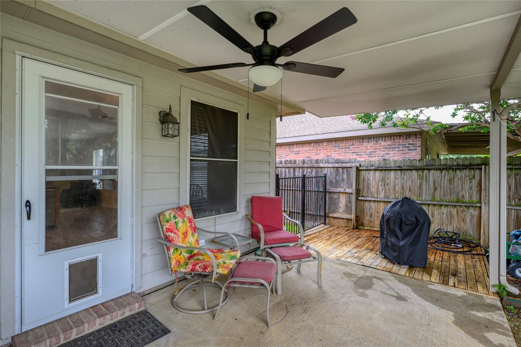 2900 Bluffs Court