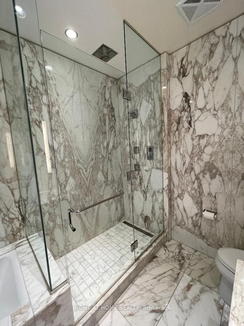 180 University Ave 5607