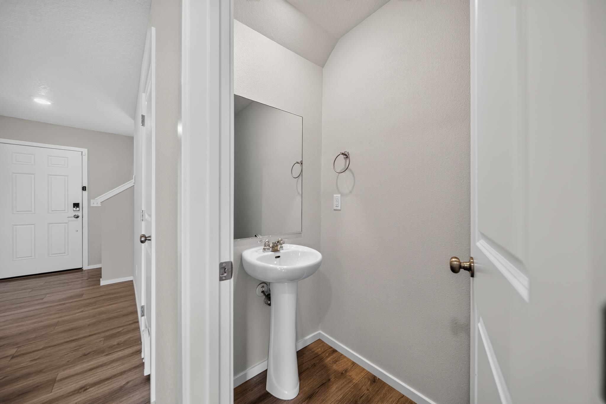 4440 W Bedford Ave