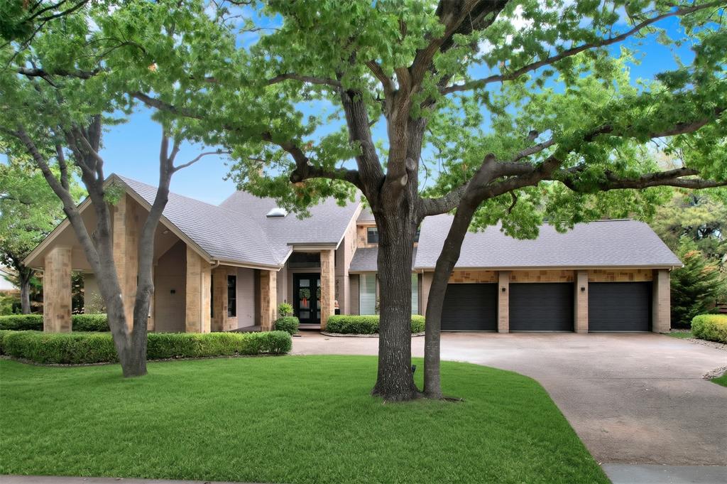 5317 Catamaran Drive