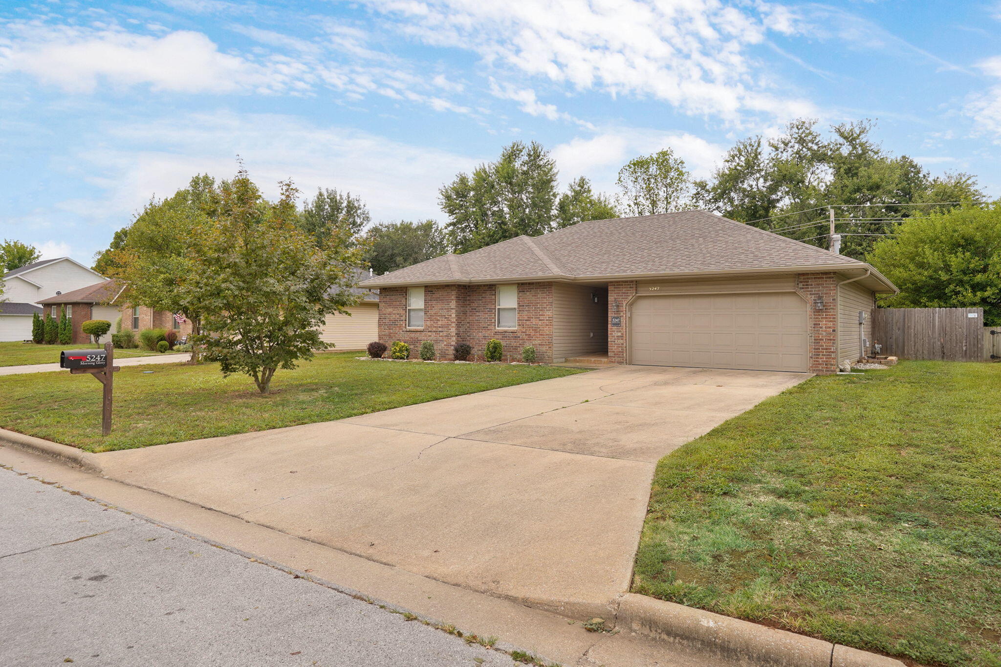 5247 S Morning Glory Lane