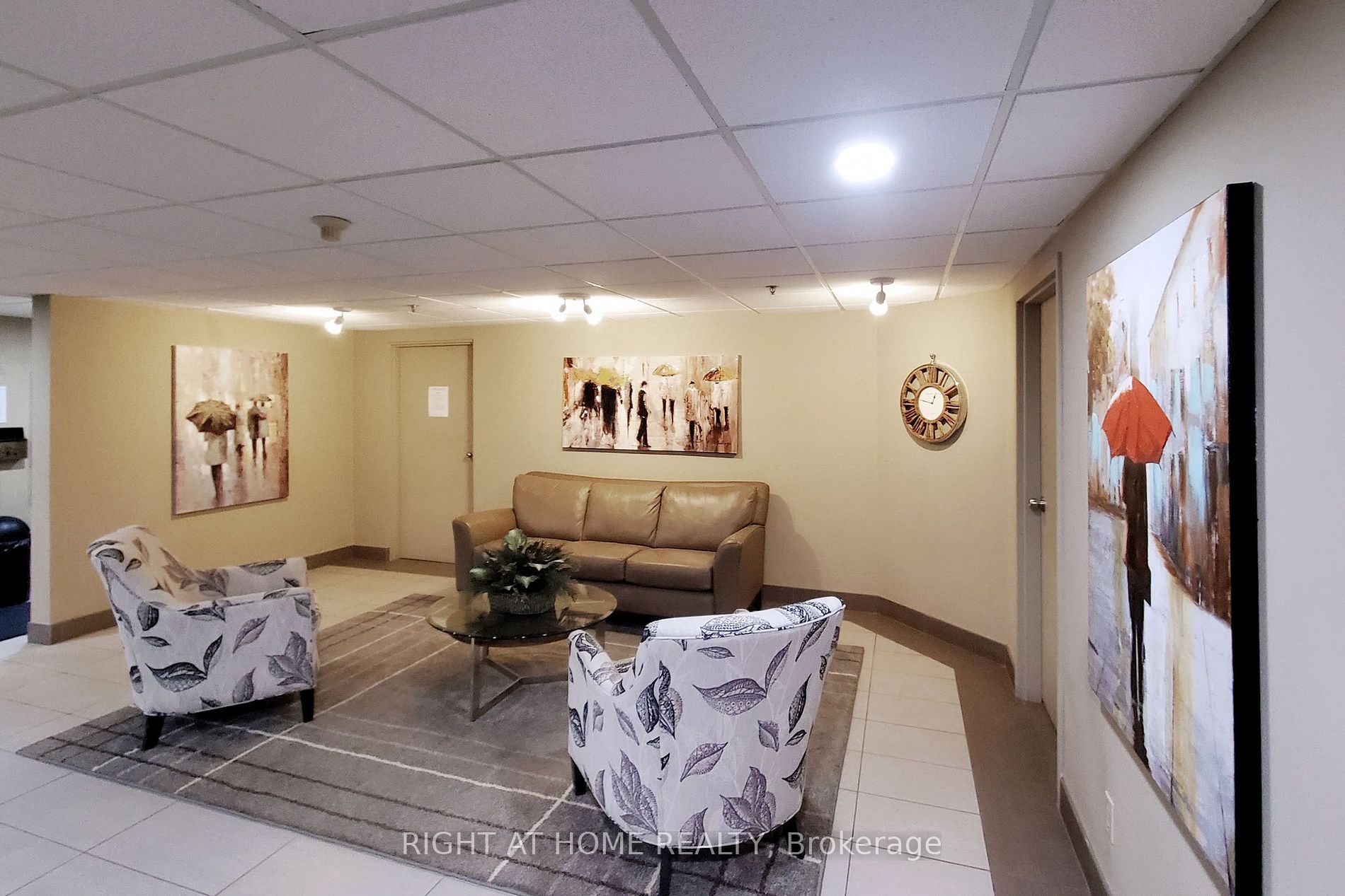 688 Preston Pkwy 403