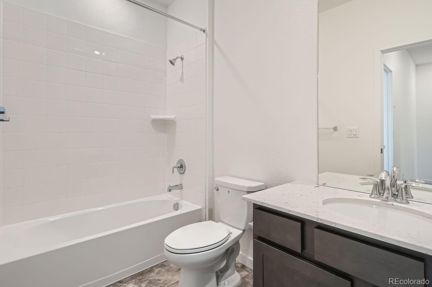 2017 S Haleyville Way