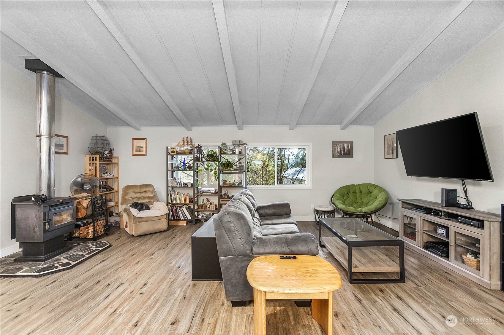 40 NE Captain Kidd Court
