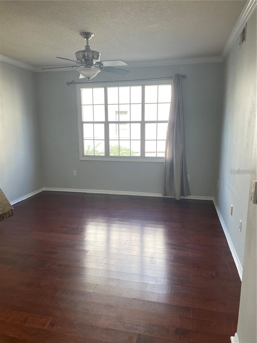 501 Knights Run Avenue 1124