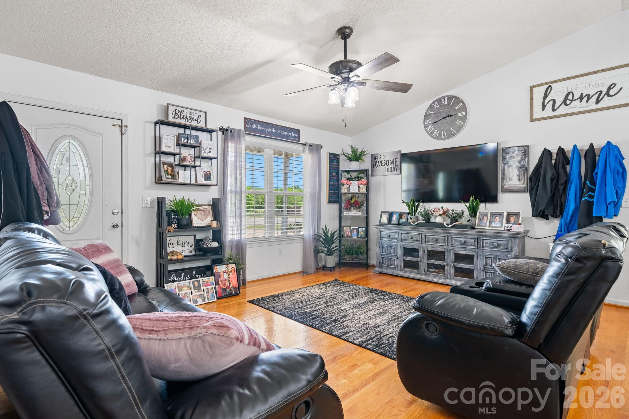 900 Pine Mountain Road