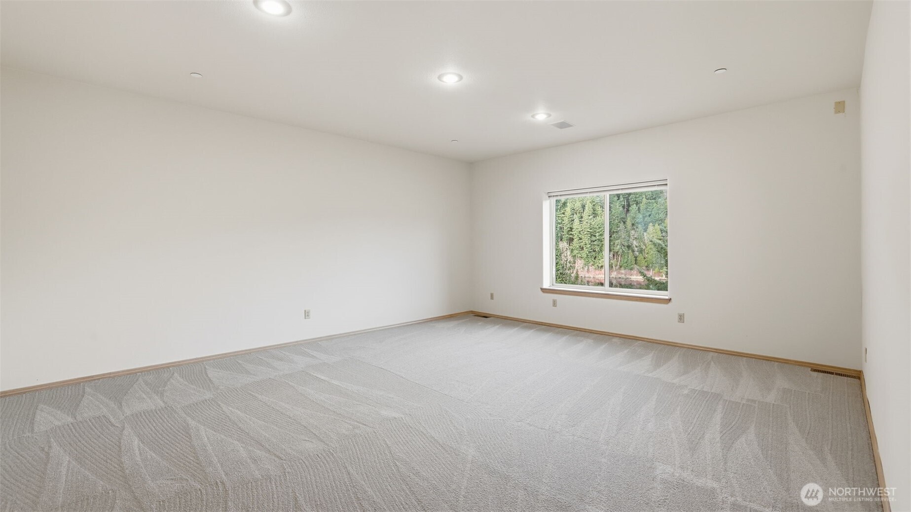 18432 W Lake Desire Drive SE