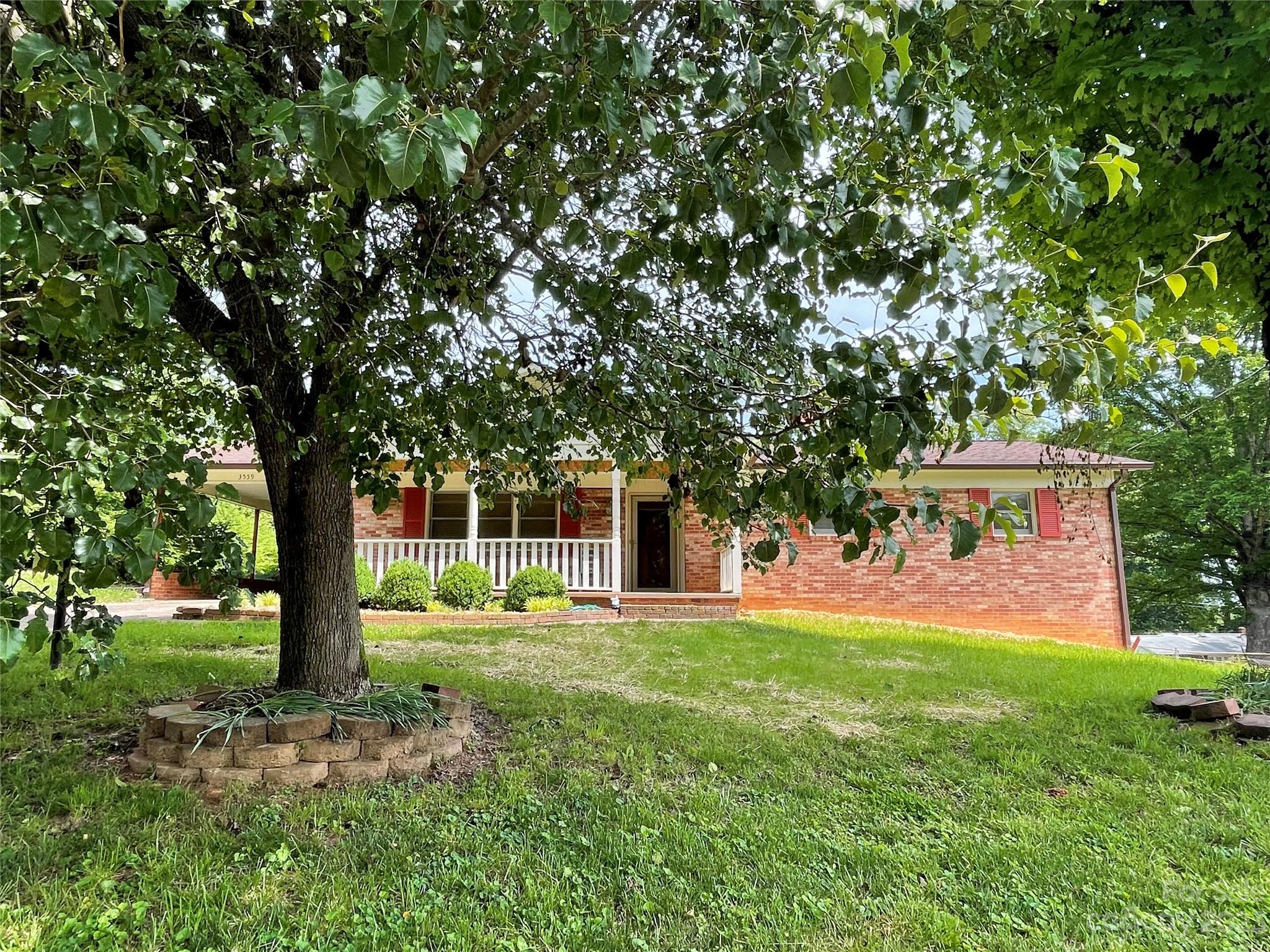 3559 Redcliff Drive