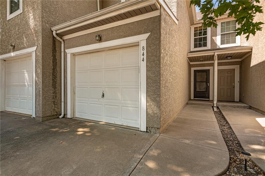 844 S Woodson Court