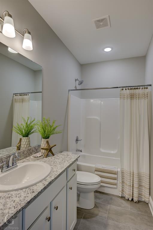 1221 Bayou Bay Court