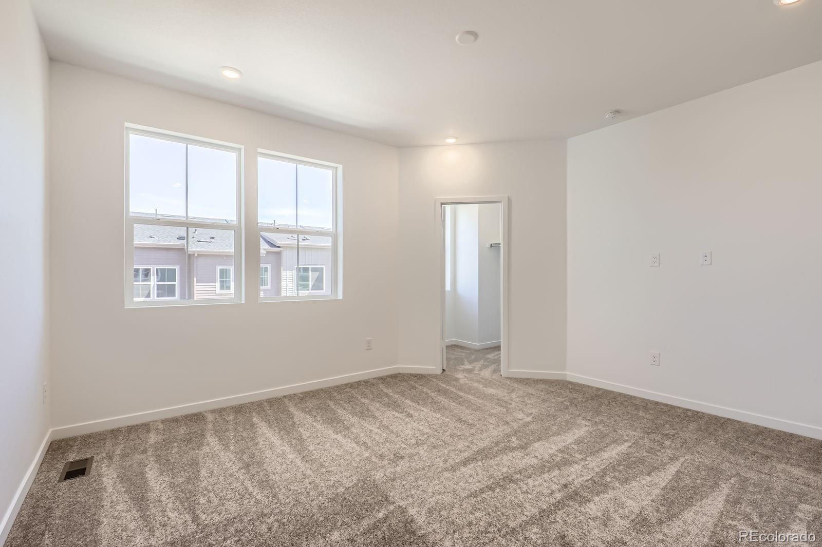 2006 S Haleyville Way