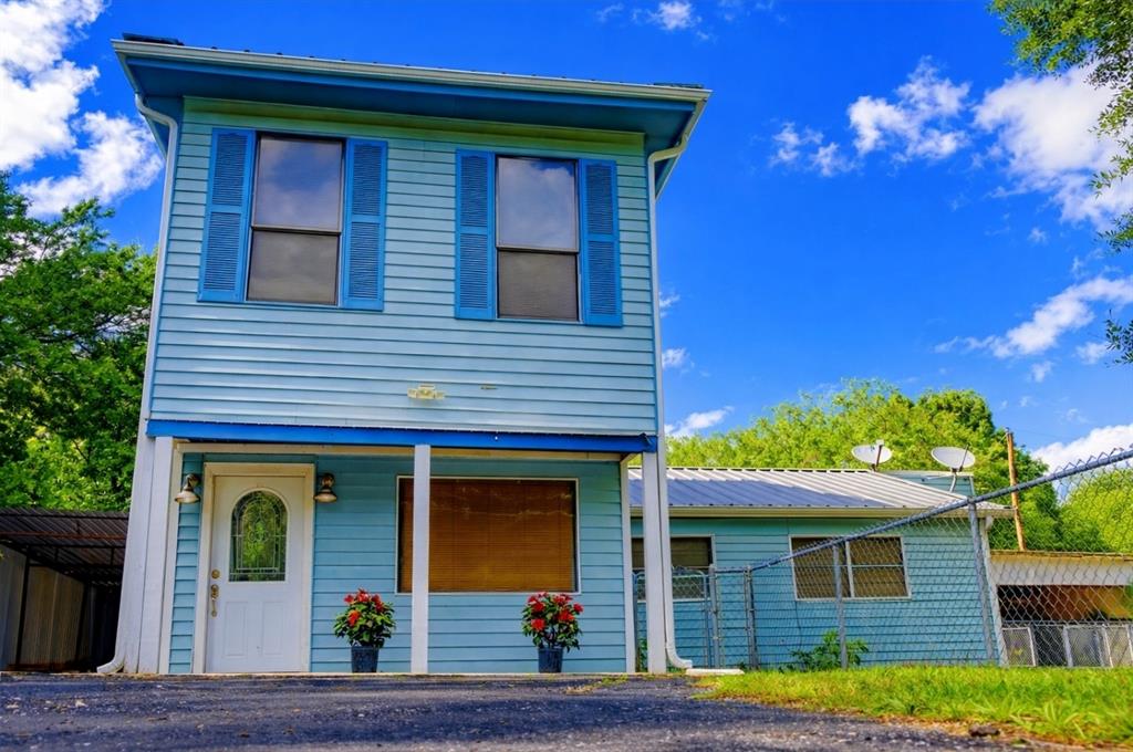 389 Hillcrest Circle