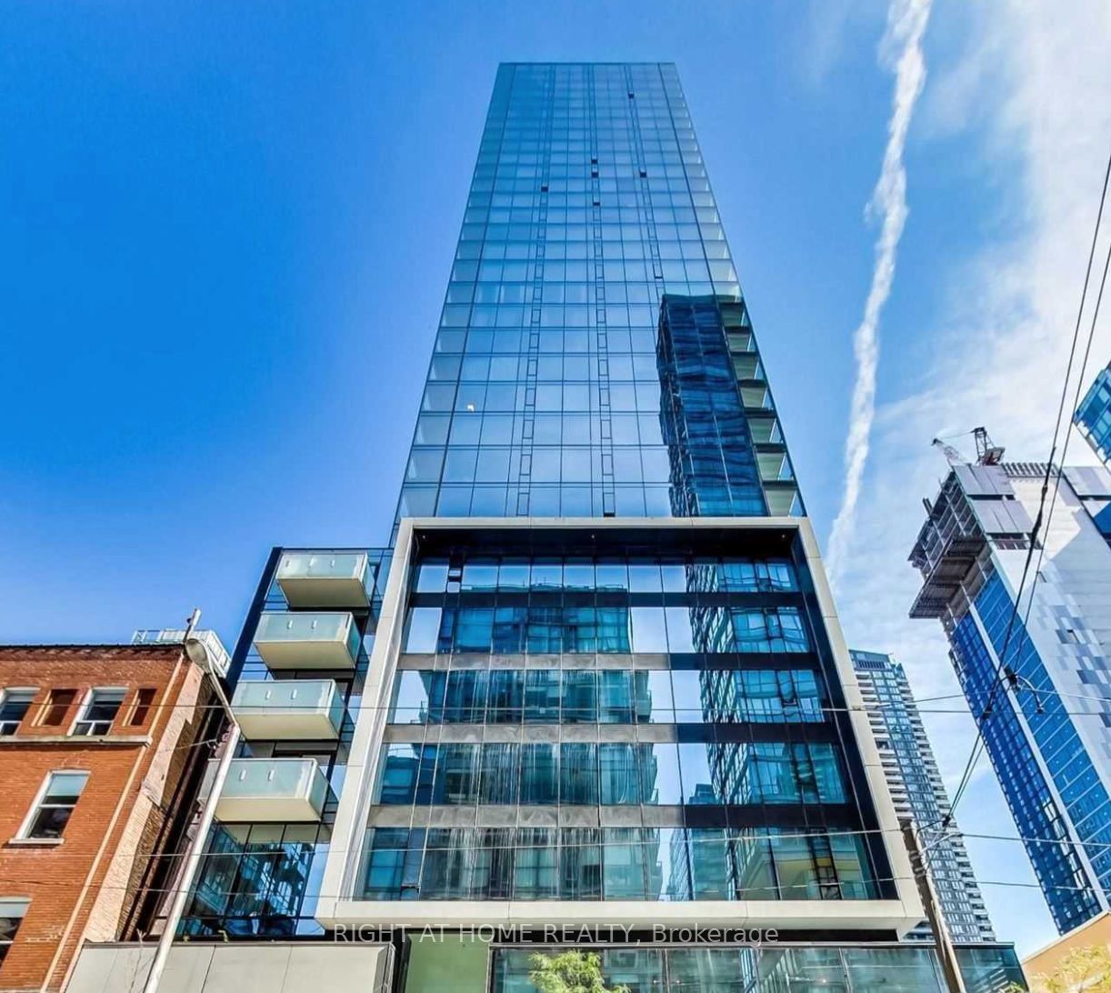 11 Charlotte St 2701