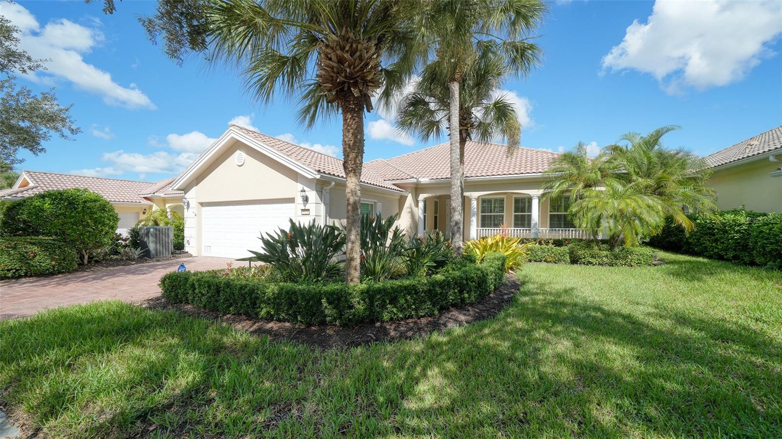 5924 Mariposa Lane