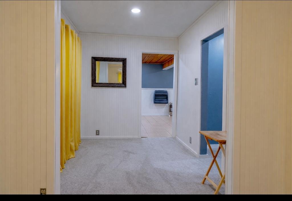 389 Hillcrest Circle