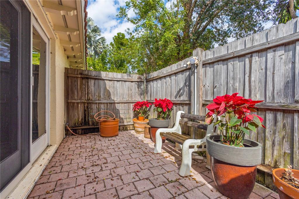 700 Old Compass Road