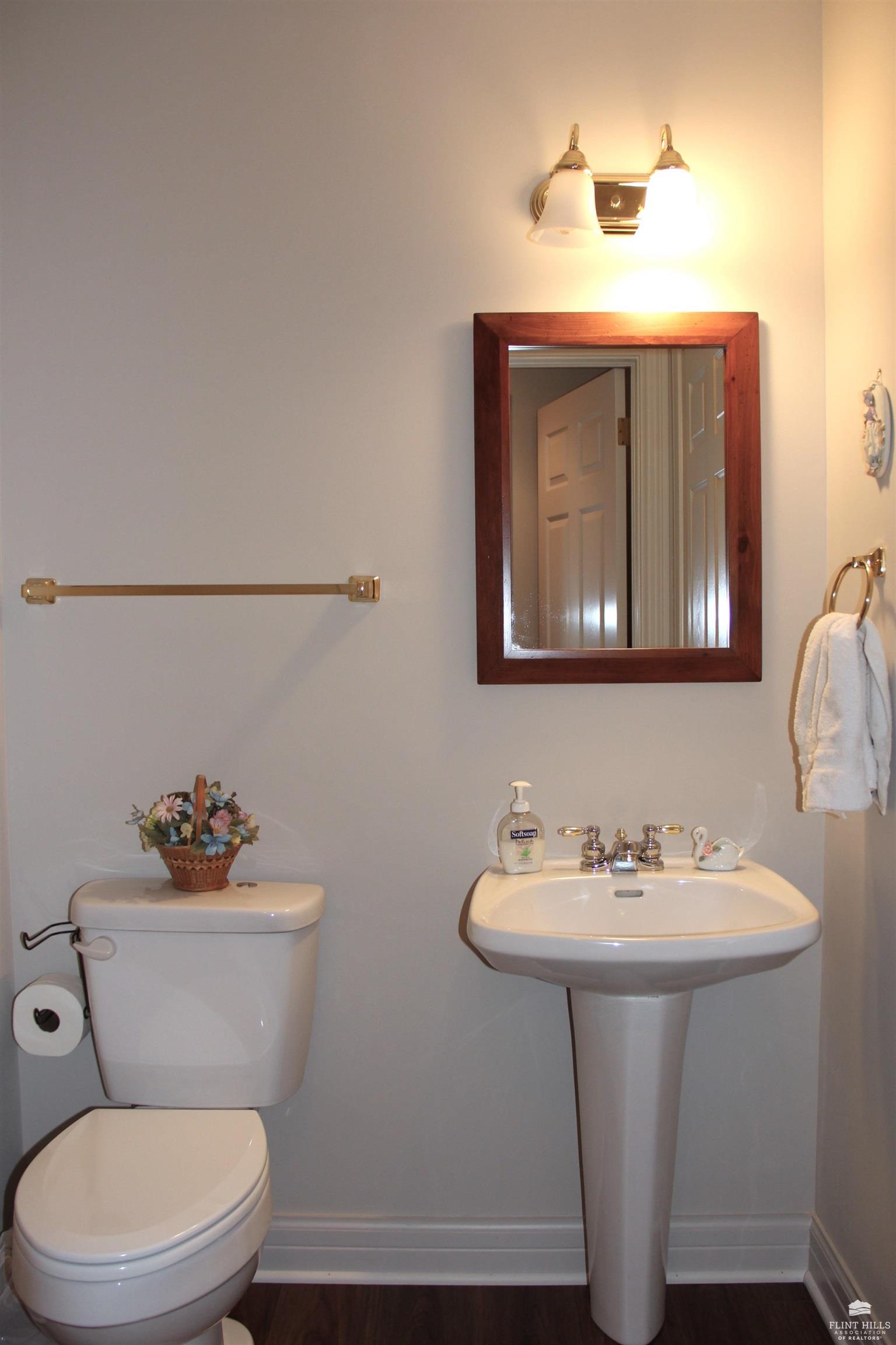 1509 Williamsburg Drive