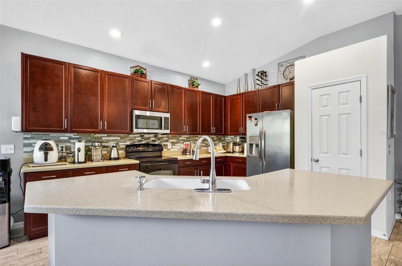 11013 Rockledge View Drive