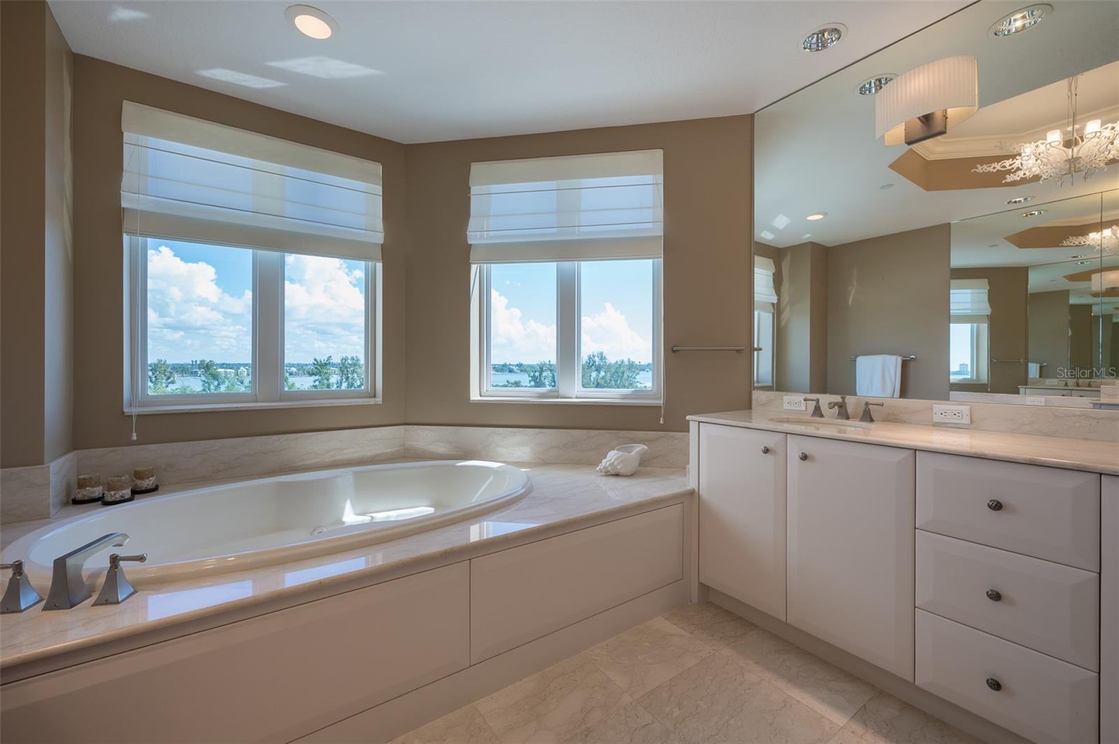 2050 Benjamin Franklin Drive A601