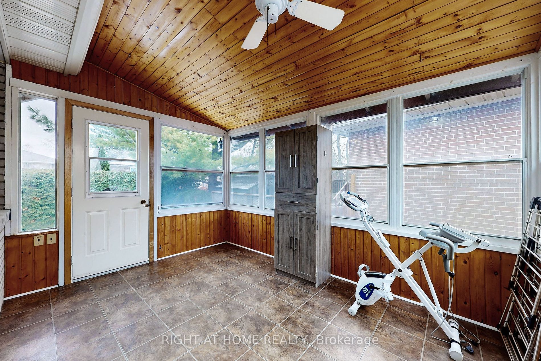 156 Trayborn Dr