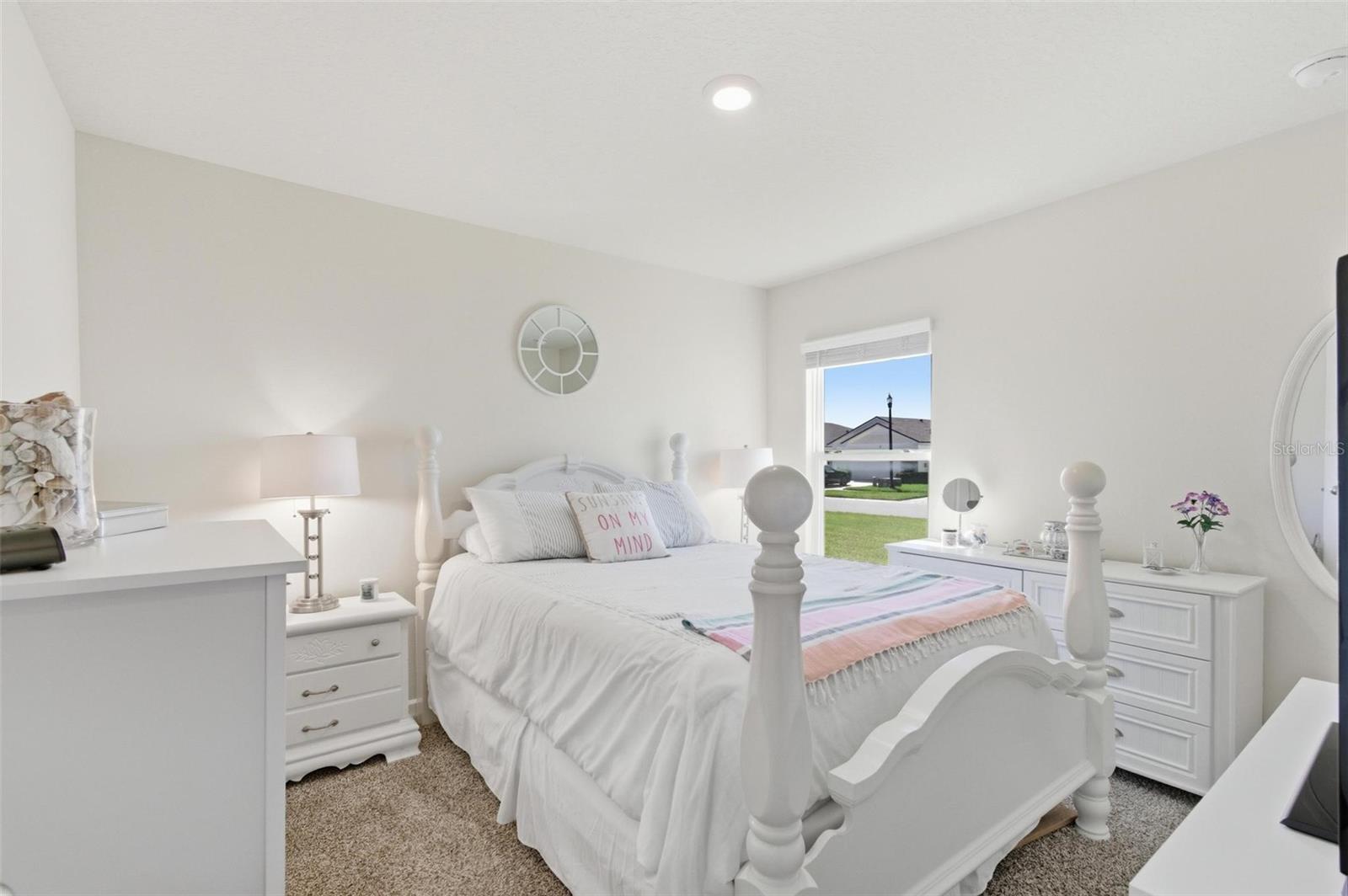 2 Pinnacle Place