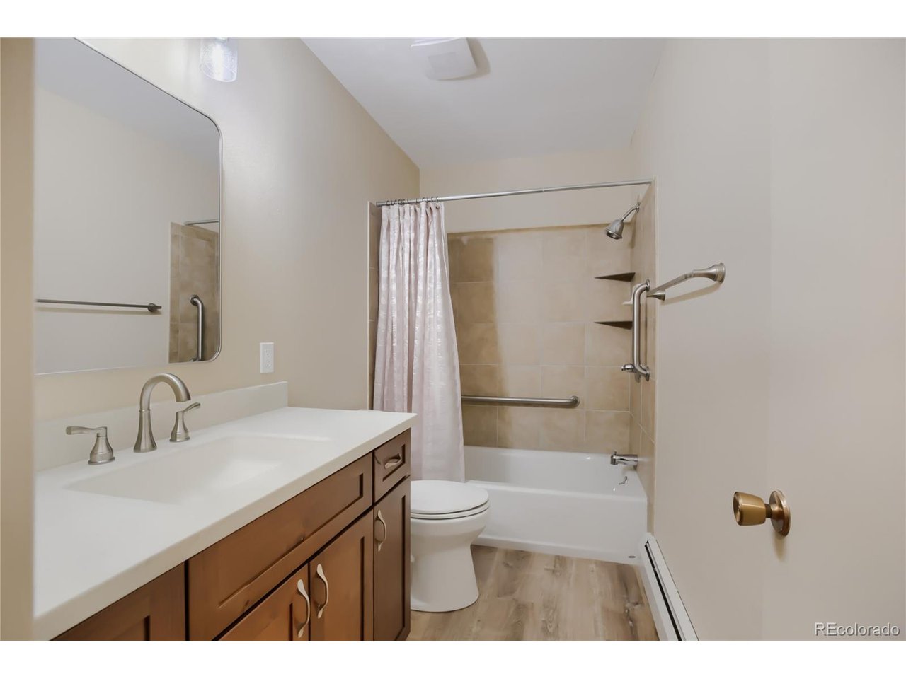 ENJOY THIS SCENIC AND NEWLY UPDATED ONE BEDROOM CONDO IN BEAUTIFUL ESTES PARK.  NEW APPLIANCES, COUNTERTOPS, LIGHTING, CABINETS AND DRAWERS IN KITCHEN.  NEW FLOORING THROUGHOUT.  NEW VANITIES, TOILETS AND MIRRORS IN BATHROOMS. BRAND NEW FIREPLACE.   WHETHER YOU WANT TO LIVE HERE, VACATION, OR USE AS A SHORT OR LONG TERM RENTAL IS UP TO YOU. LOCATED AT FAWN VALLEY INN OFF OF FALL RIVER RD, ENJOY VIEWS OF THE FALL RIVER FROM YOUR LARGE OUTDOOR DECK. THIS ONE BEDROOM TWO BATH CONDO UNIT IS LOCATED ONE MILE FROM ROCK MOUNTAIN NATIONAL PARK.. ENJOY HIKING TRAILS, FISHING AND ALL THE OUTDOOR ACTIVITY YOU CAN HANDLE. OUTDOOR SWIMMING POOL & HOT TUB AVAILABLE FOR USE AT FAWN VALLEY INN. SHOPPING AND DINING IN DOWNTOWN ESTES PARK IS JUST A FEW MILES DOWN THE ROAD. THE WELL IS A SHARED WELL. HOA MANAGES MAINTENANCE AND TESTING.NO DESIGNATED PARKING SPACE HOWEVER PARKING IS AVAILABLE. NO OWNERSHIP OR DEED.