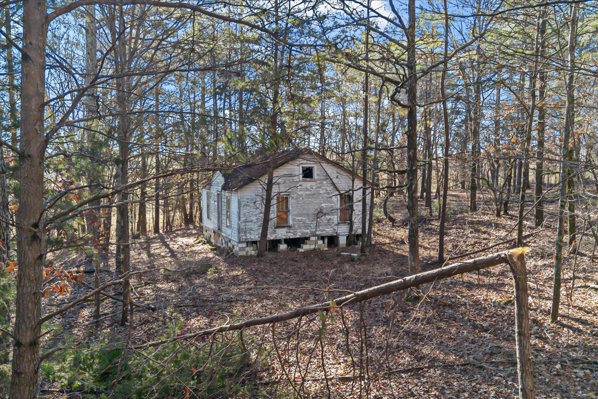 1837 Humphreys Co Line Rd