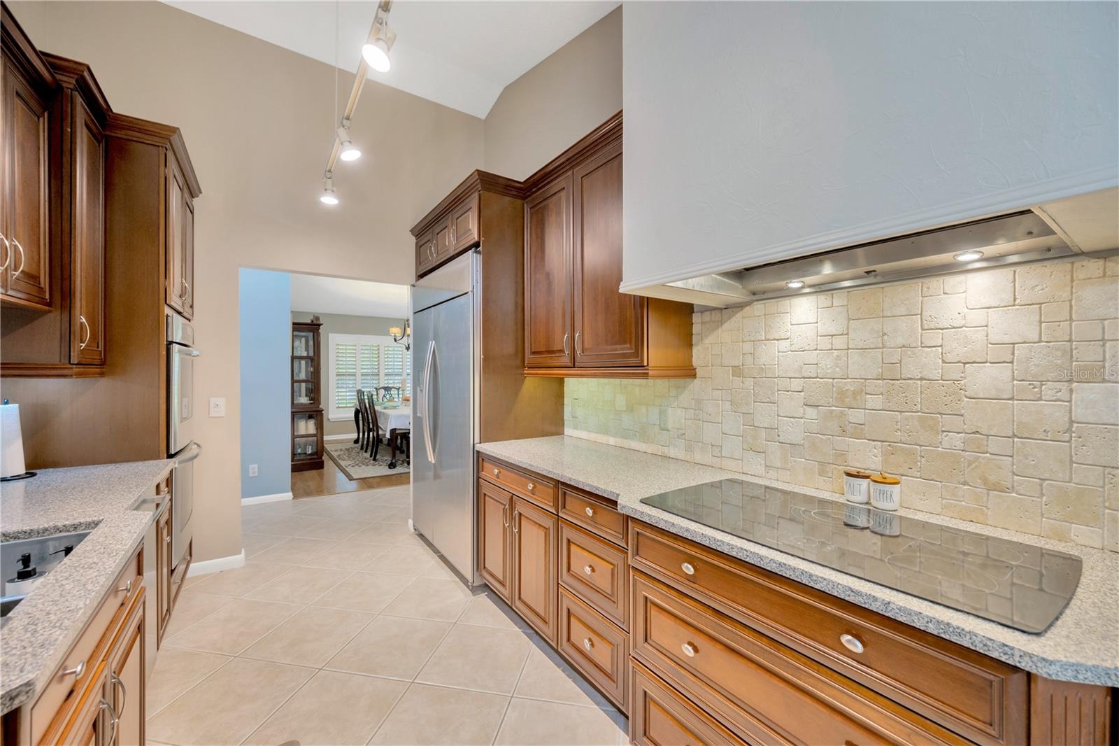 1007 Morfield Lane