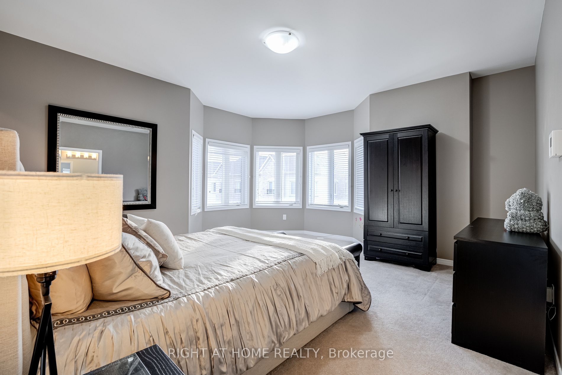 29 Coneflower Cres 50