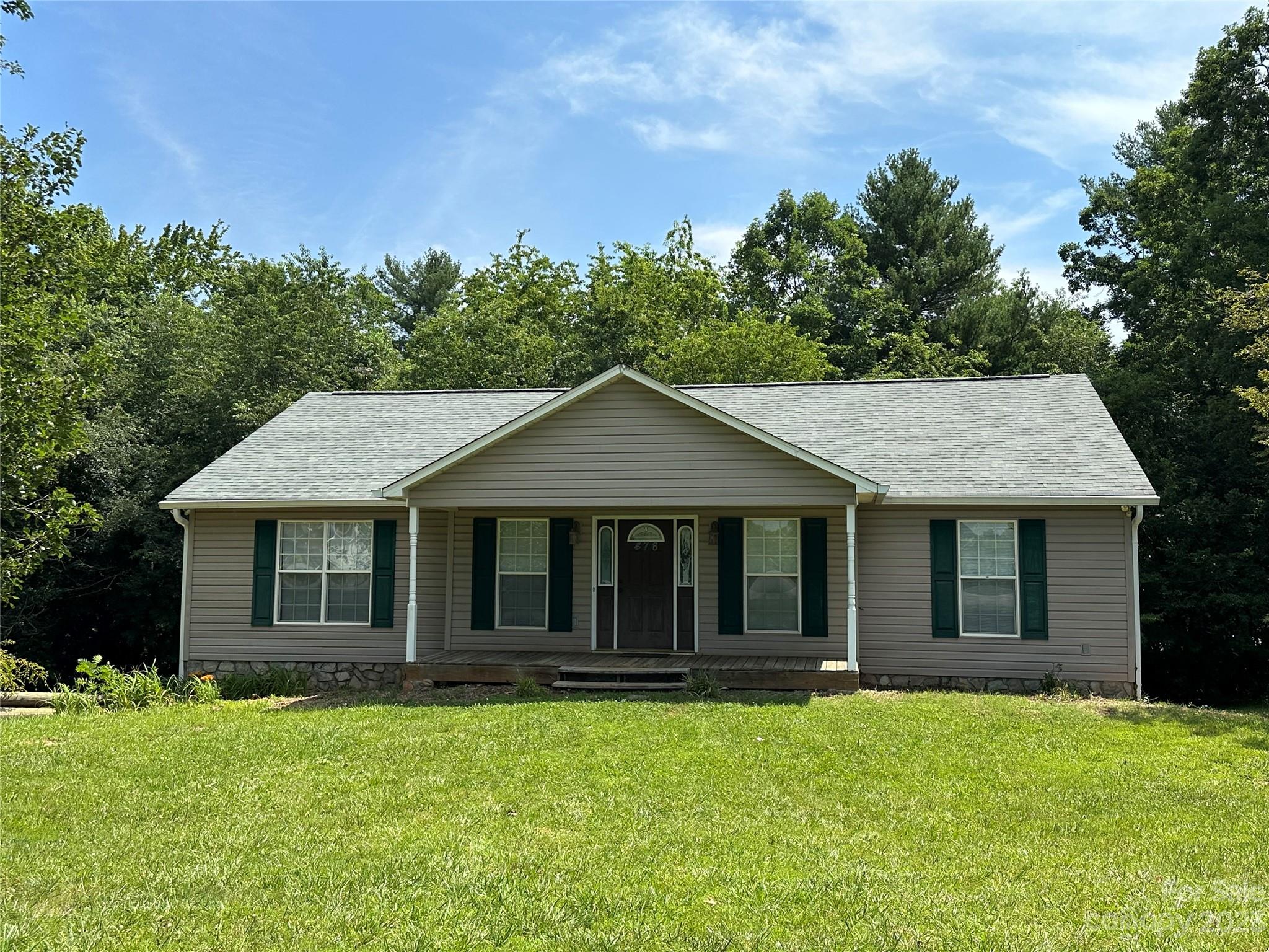 476 Legion Road