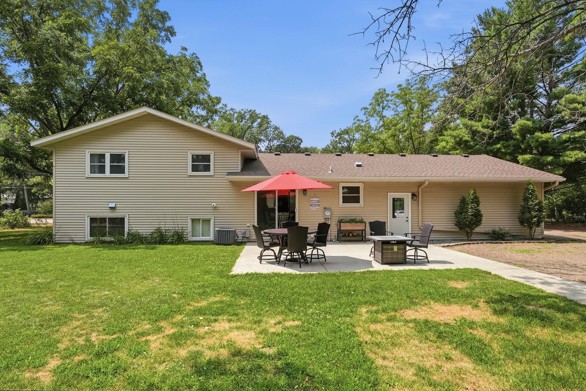 214 Highview Drive W
