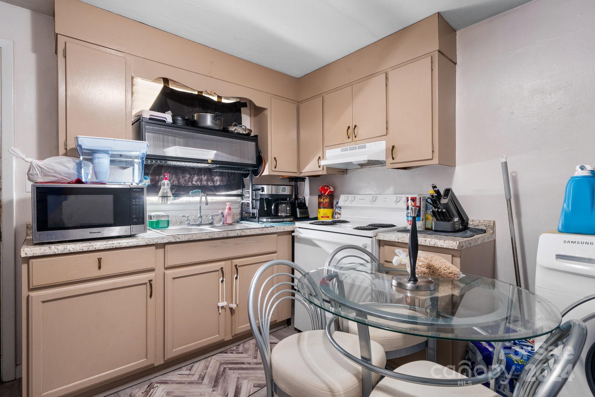 1806 & 1808 22nd Street NE