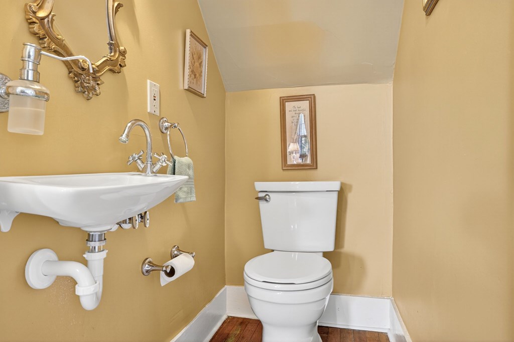 403 Tazewell Ave 384*