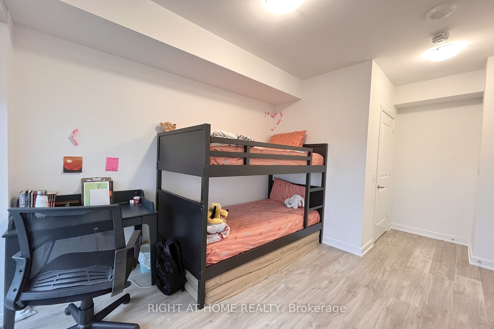 4655 Metcalfe Ave 306