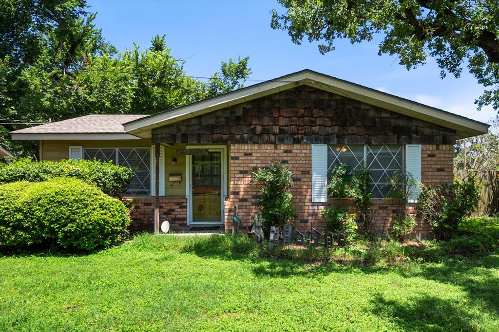 120 Woodland Avenue