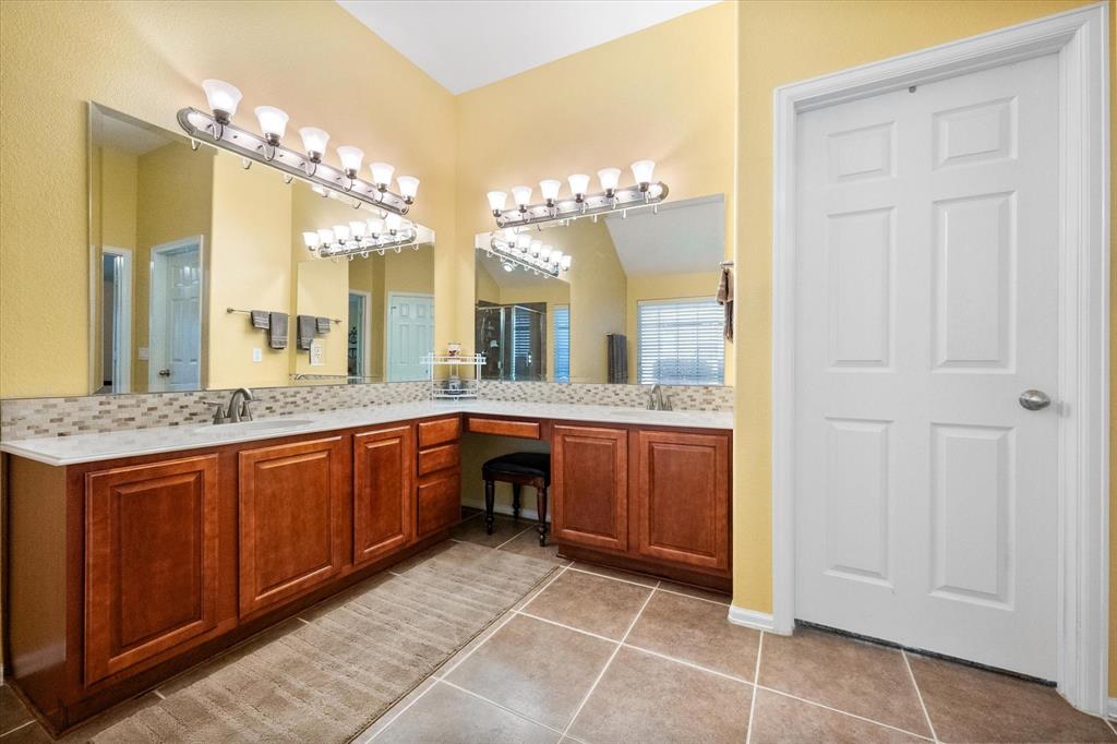 1805 Rim Rock Trail