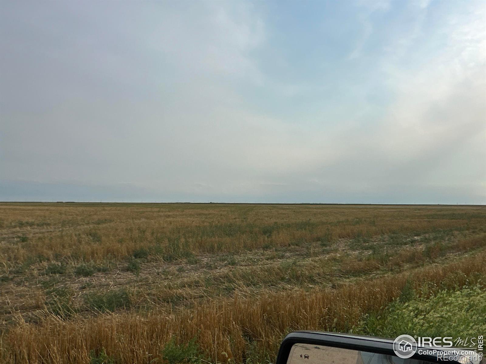 Located in E 1/2 of Section 3-6S-50W and Lots 1-3 in Kit Carson County, the first tract includes 124 acres of irrigated alfalfa seeded in 2024 under a Zimmatic sprinkler (Well Permit #13213-F 549 G.P.M) and 346.9 acres of dryland farm ground. Currently, an excellent PLC base with 242.55 AC Wht/39 Bu & 127.02 AC Corn/147 Bu. ($1,509,800)